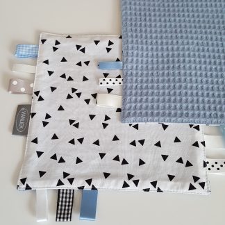 Labeldoekje driehoek blauw