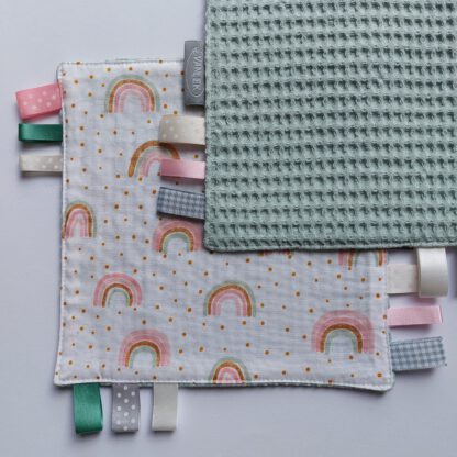 Labeldoekje Regenboog kleine bling met vintage groen